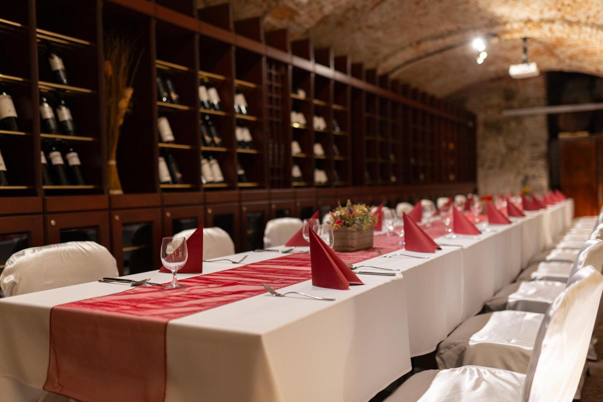 Boutique Hotel Zlaty Dukat Košice Eksteriør billede