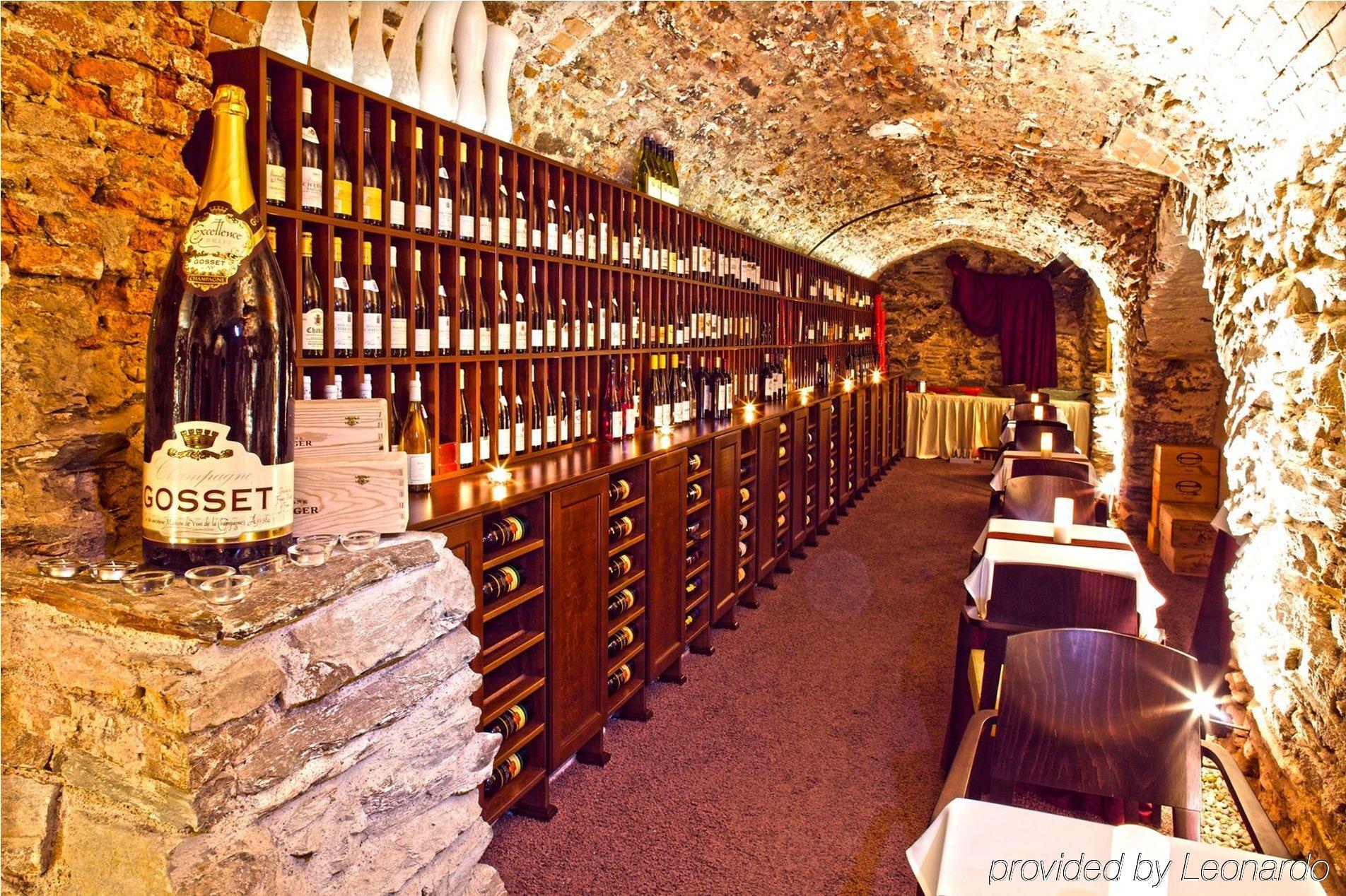 Boutique Hotel Zlaty Dukat Košice Restaurant billede